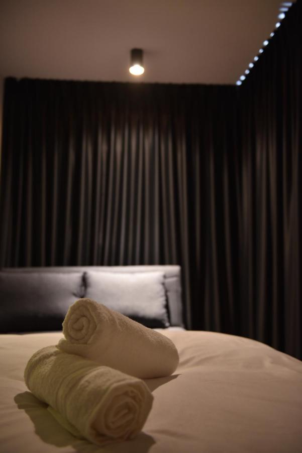 Selfie'S Boutique Hotel Tiberias Exterior photo