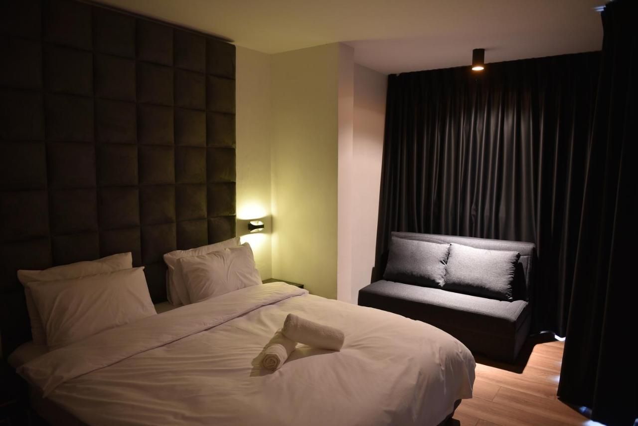 Selfie'S Boutique Hotel Tiberias Exterior photo
