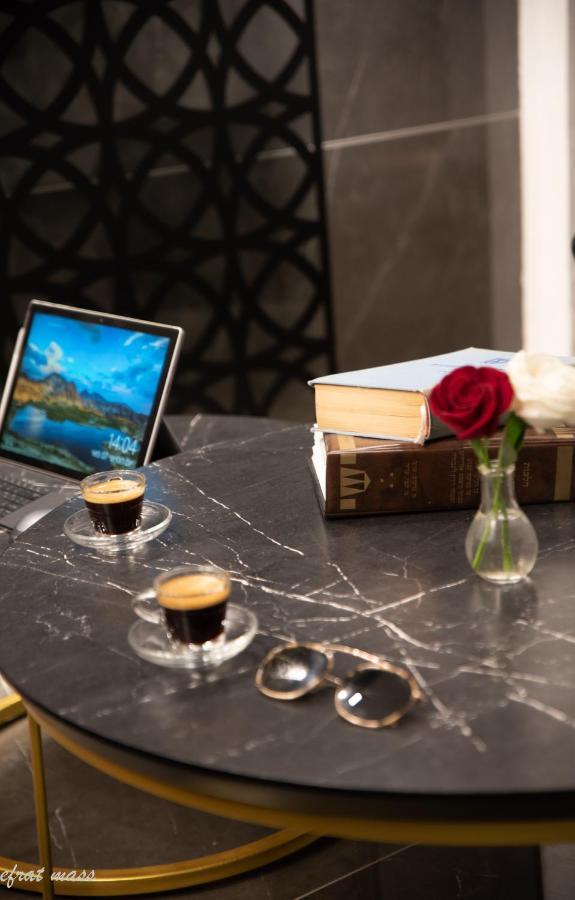 Selfie'S Boutique Hotel Tiberias Exterior photo