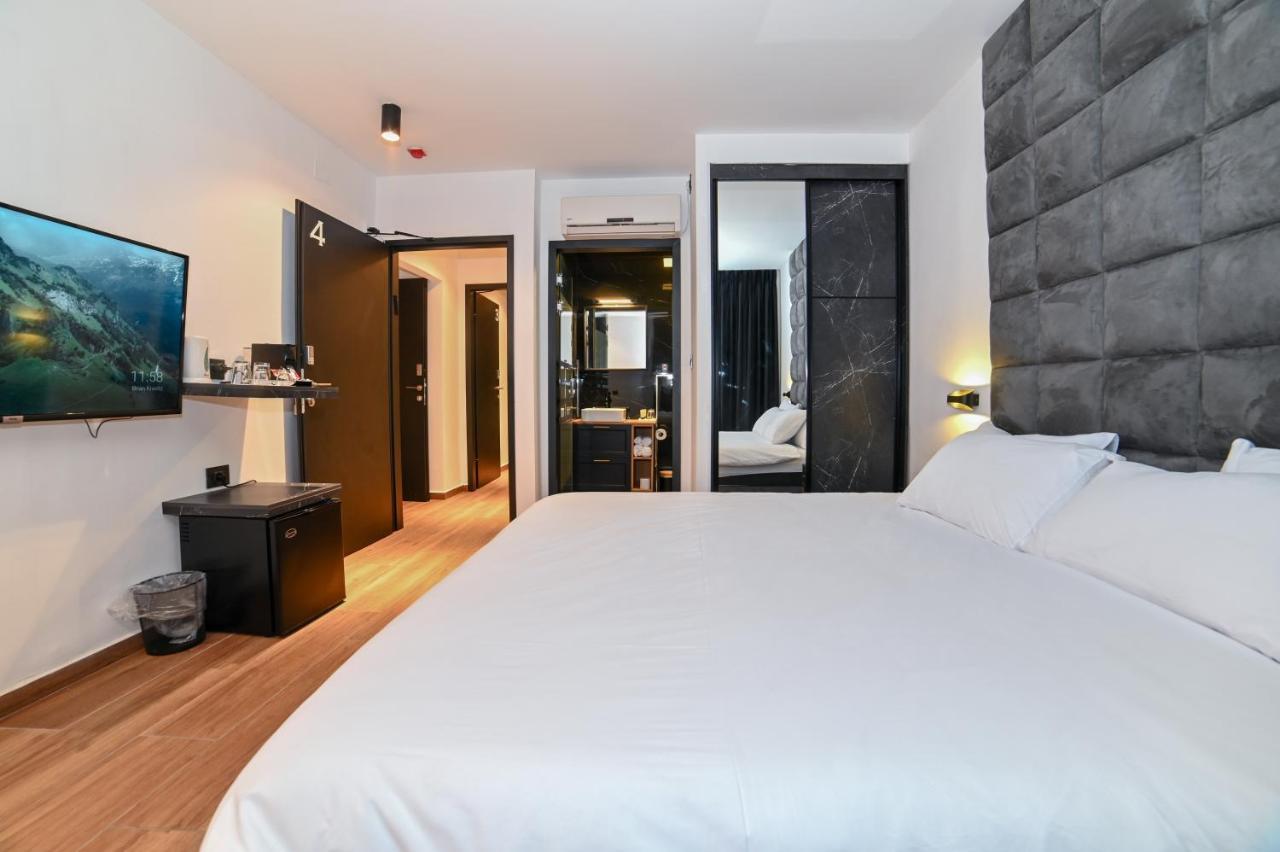 Selfie'S Boutique Hotel Tiberias Exterior photo