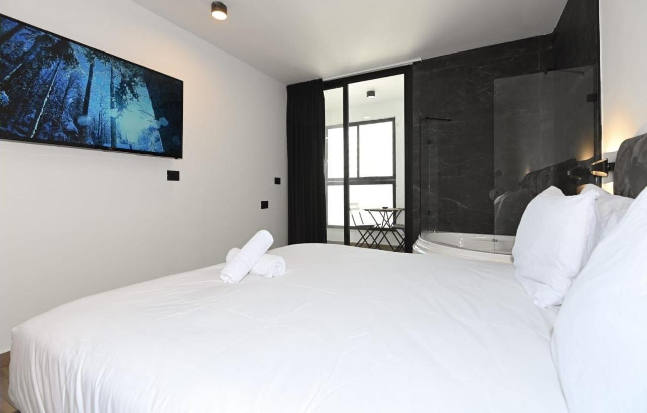 Selfie'S Boutique Hotel Tiberias Exterior photo