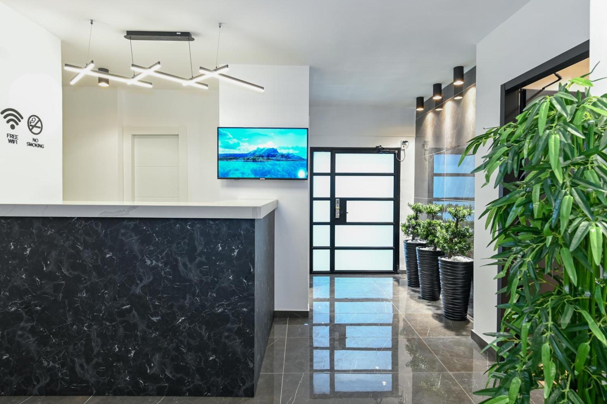 Selfie'S Boutique Hotel Tiberias Exterior photo